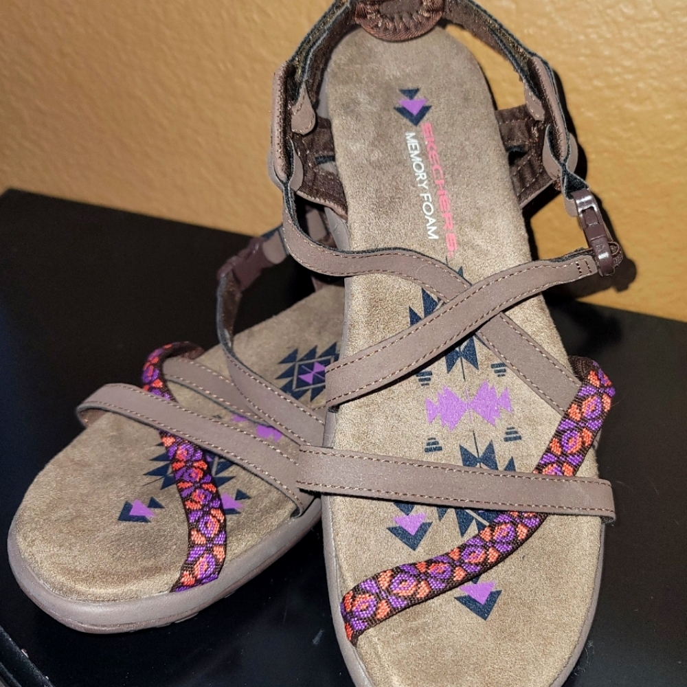 Sketches memory foam Sz 8
